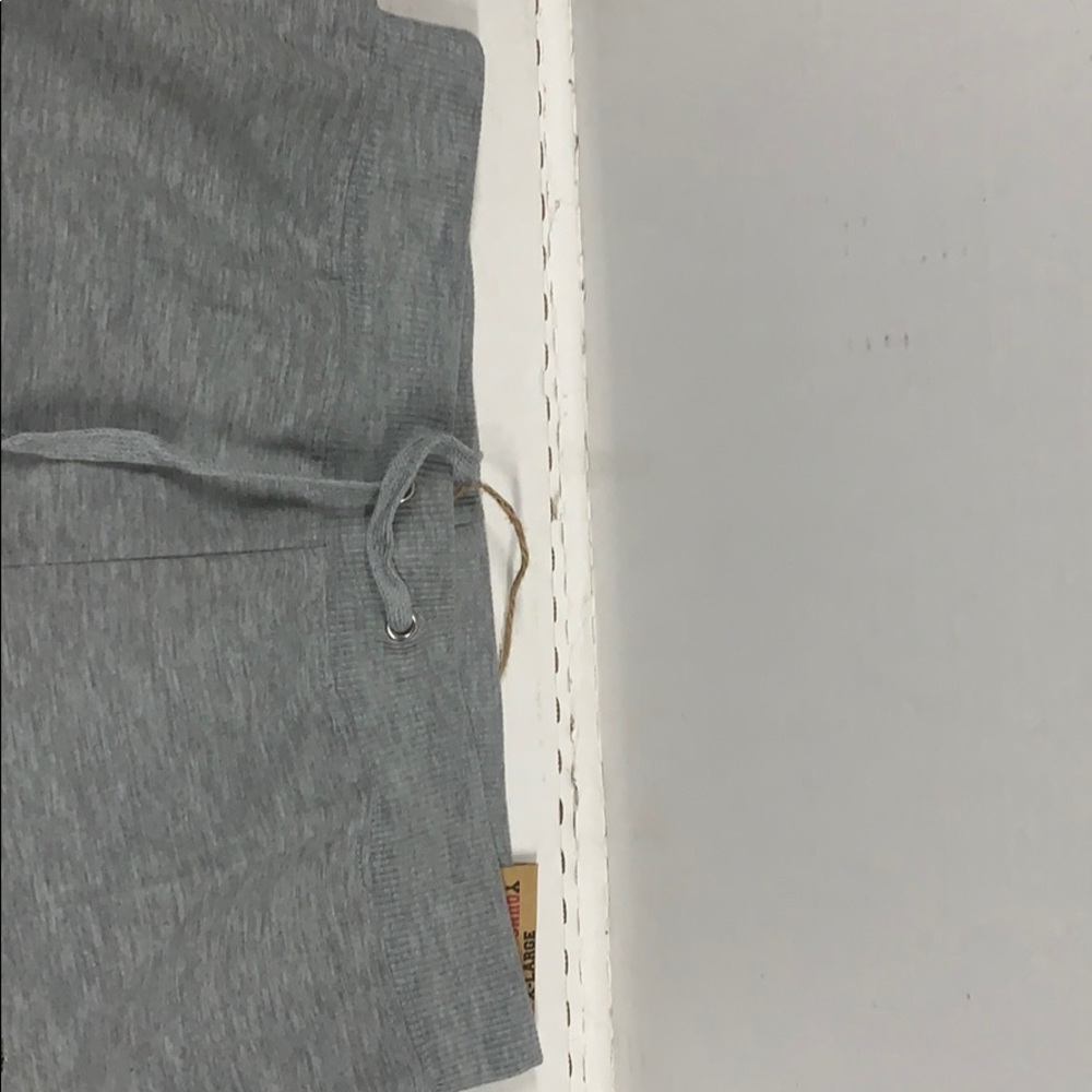 Sweatpants grey with love detail